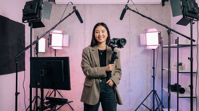 黄色仓库专业影视制作